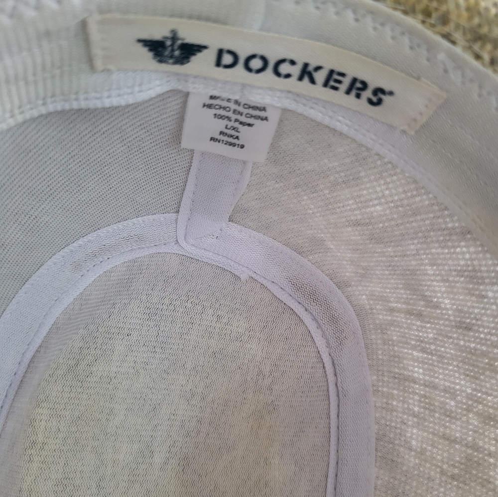 Hat - Picture 3 of 3